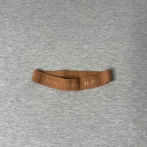 SKIMS LOGO 9” STRETCH GIFT WRAP BELT